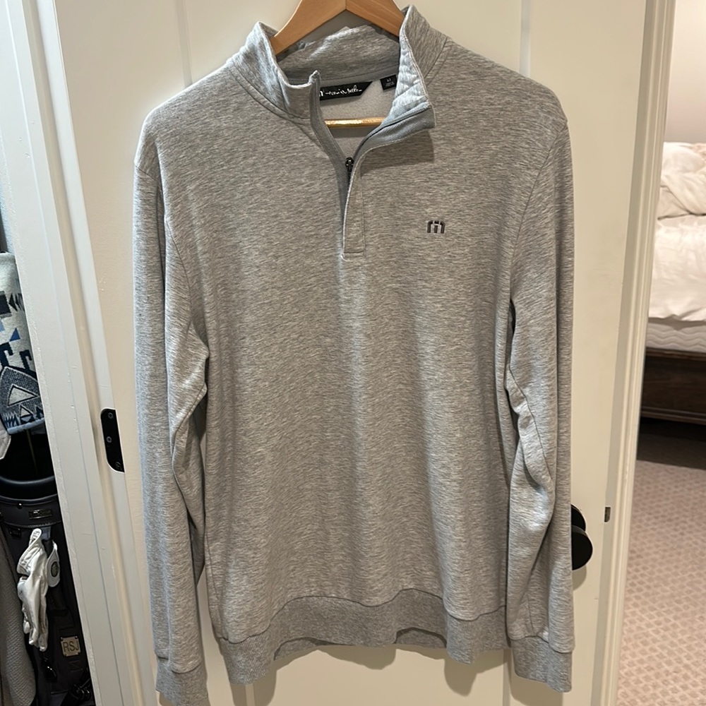 Travis Mathew 1/4 zip sweater